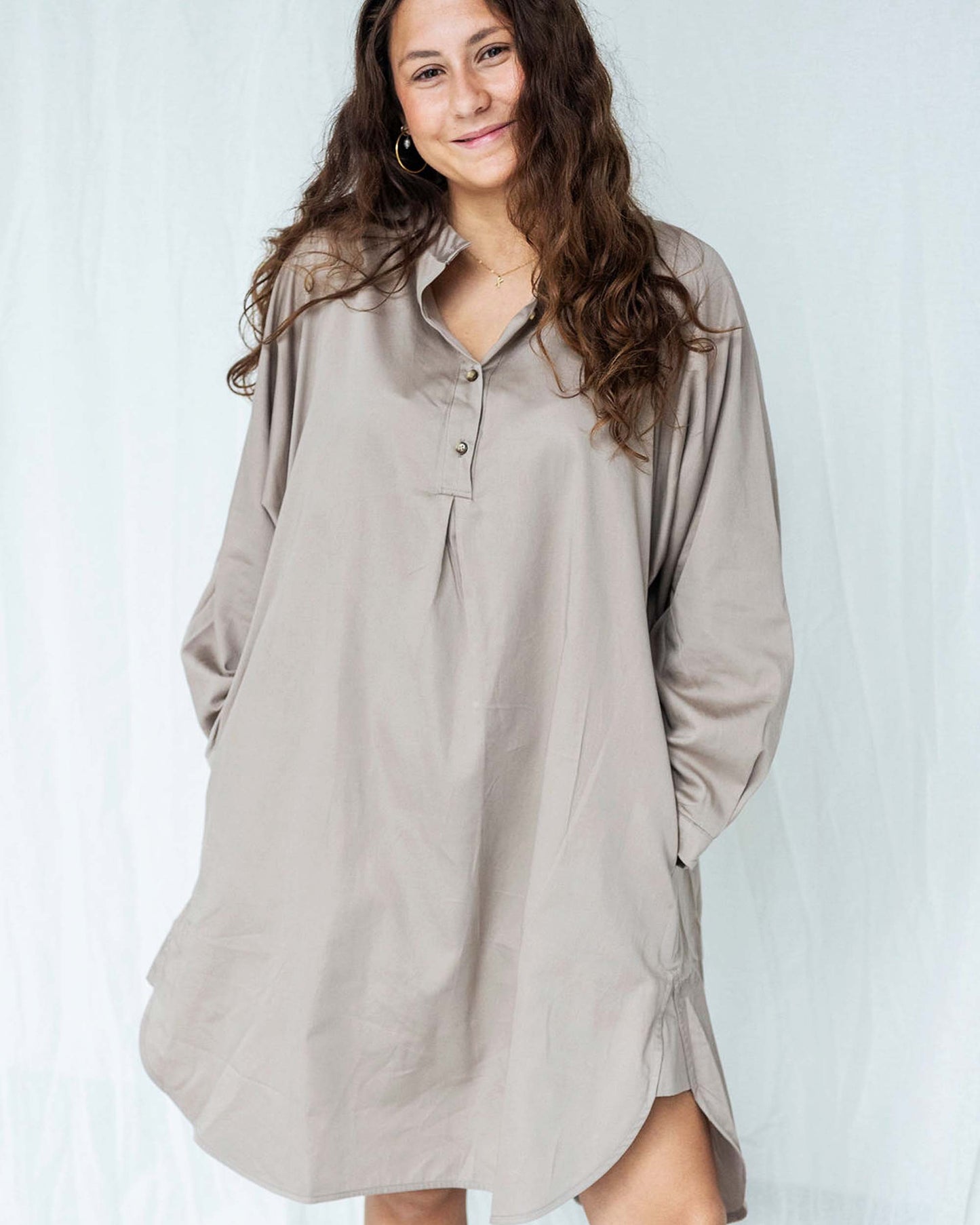 TinTok Kjole - Sandfarvet Med Knap