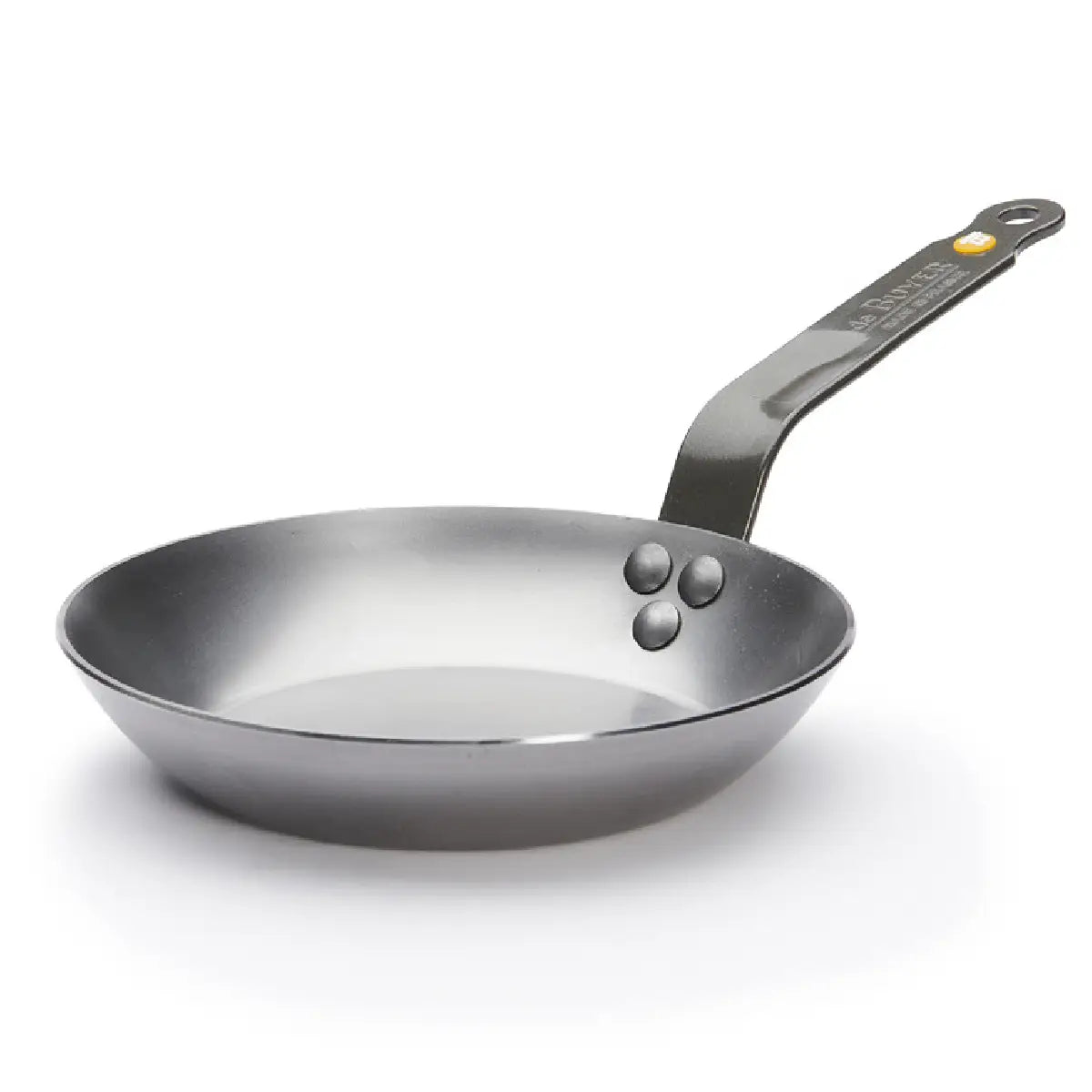 de Buyer Mineral B stegepande i kulstofstål Ø20 cm med bivoksfinish, lyonnaise-form og induktionsbund til bruning og høj varme