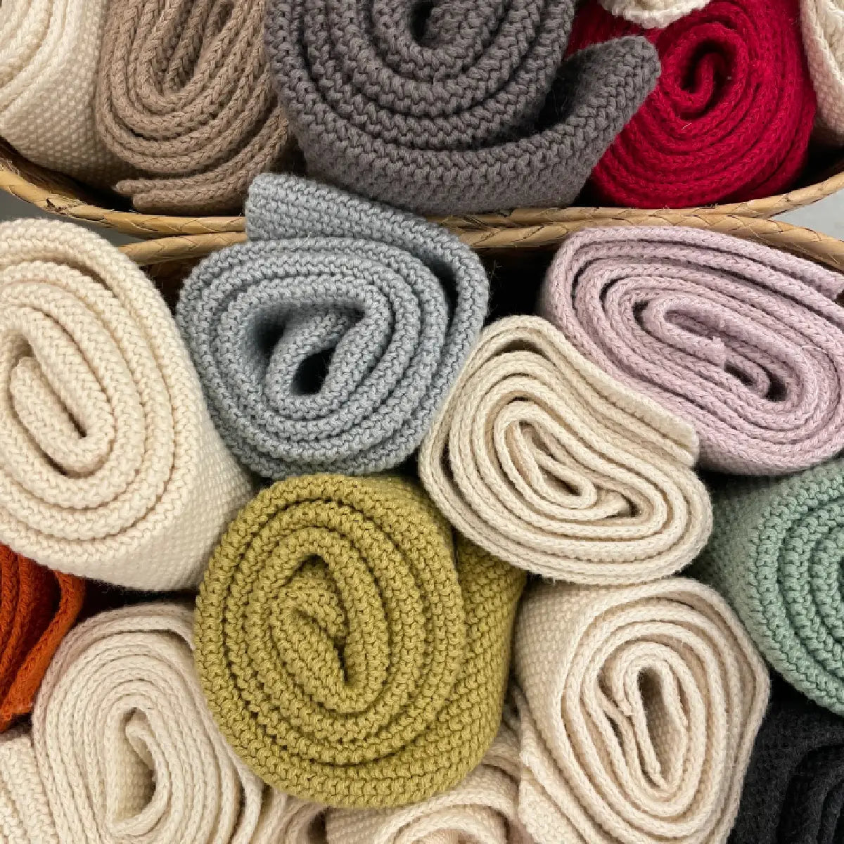 Køkkenhåndklæde i strik 60 x 40 cm i assorterede farver