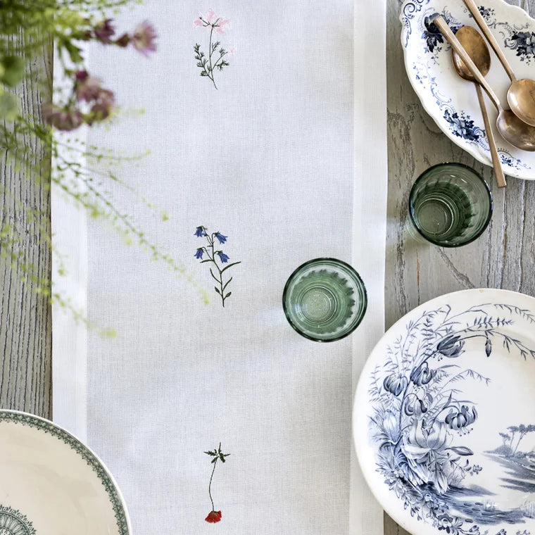 Langkilde & Søn - Flora Bordløber Med Vilde Blomster Motiv 300 cm