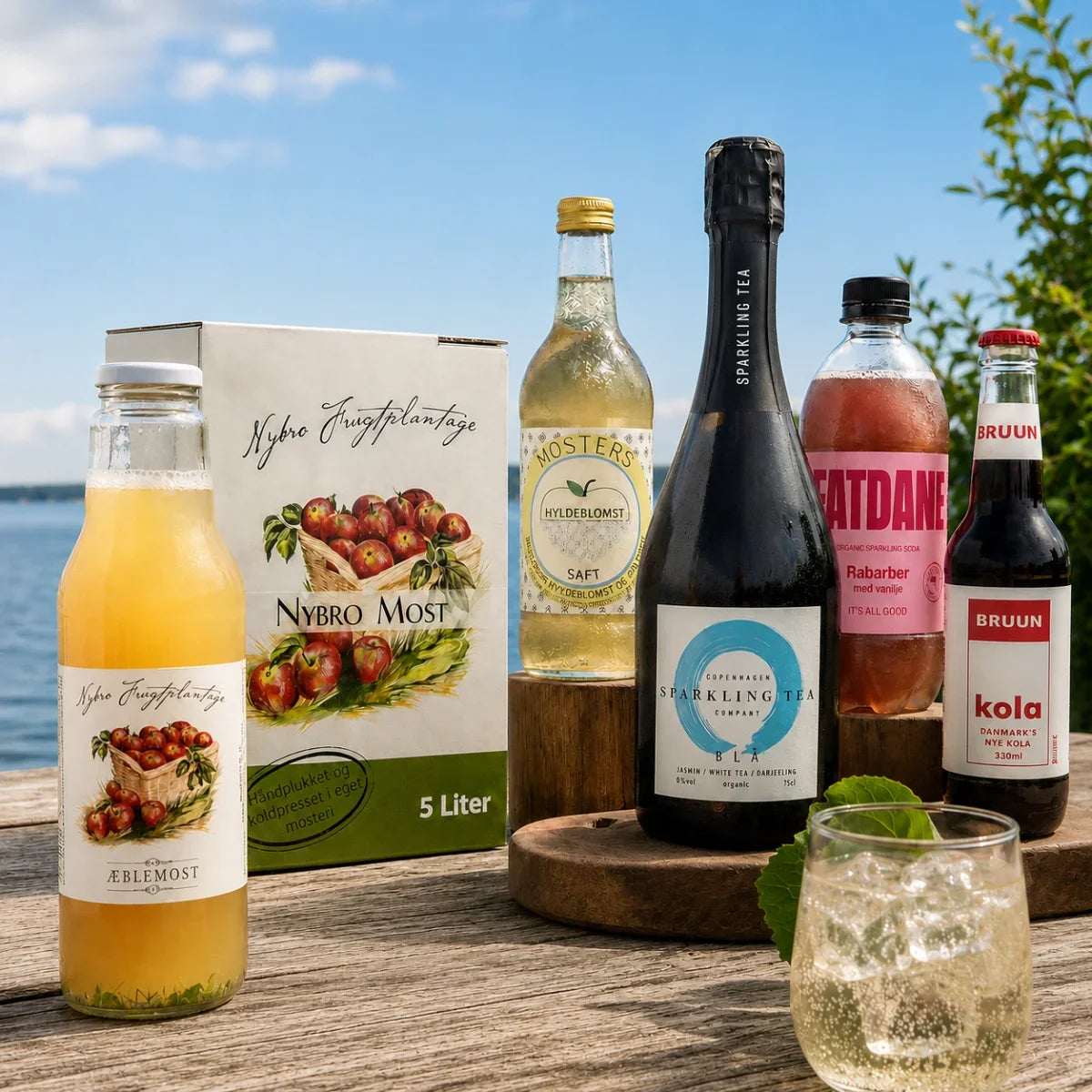 Danske drikkevarer med saft, most, sodavand og cider hos SMAGdansk.