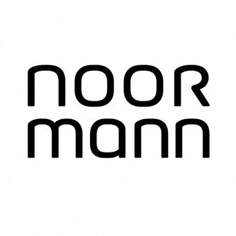 NOORMANN logo på hvid baggrund.