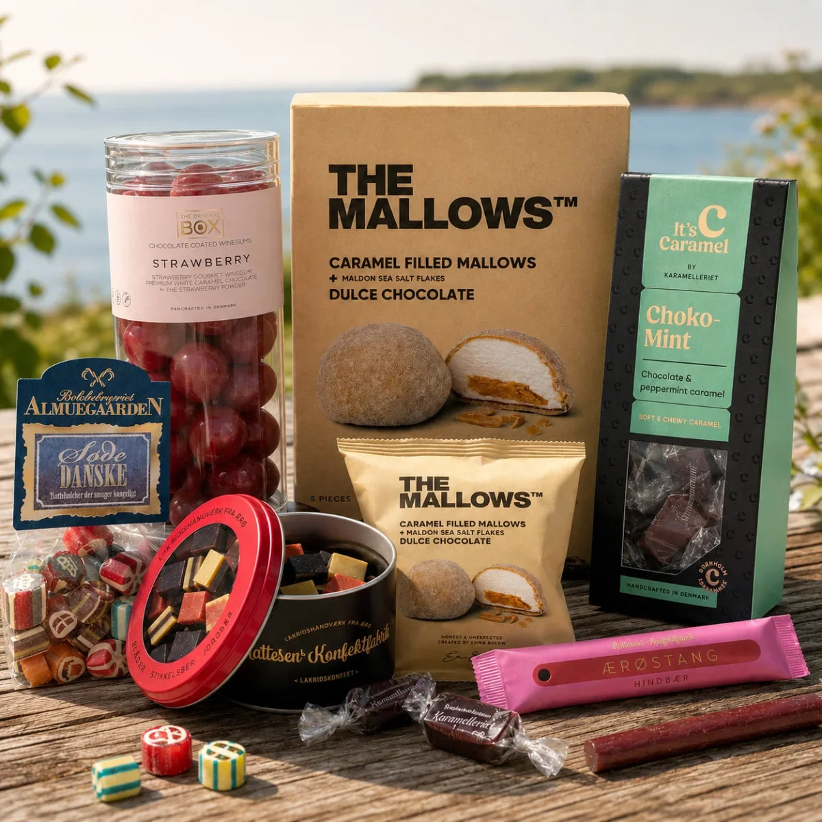 Søde sager hos SMAGdansk med The Mallows, The Original Box Strawberry, It’s Caramel Choko-Mint, Hattesens konfekt, Almuegaarden bolcher og Ærøstang Hindbær.