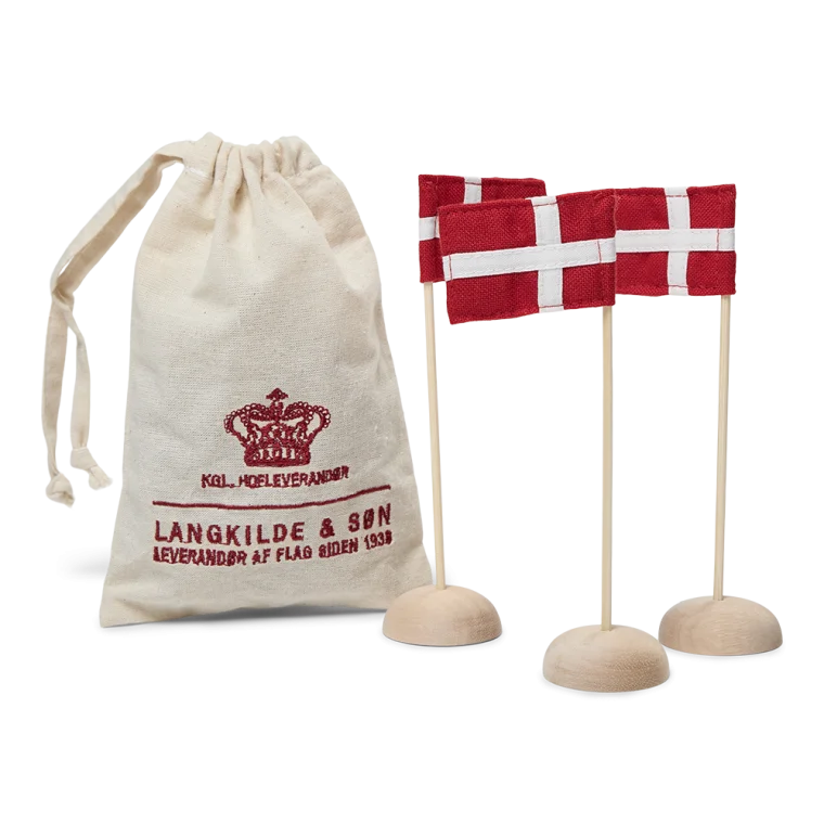 Langkilde & Søn Mini Bordflag, 3 små bordflag med syede Dannebrogsflag i ægte flagdug