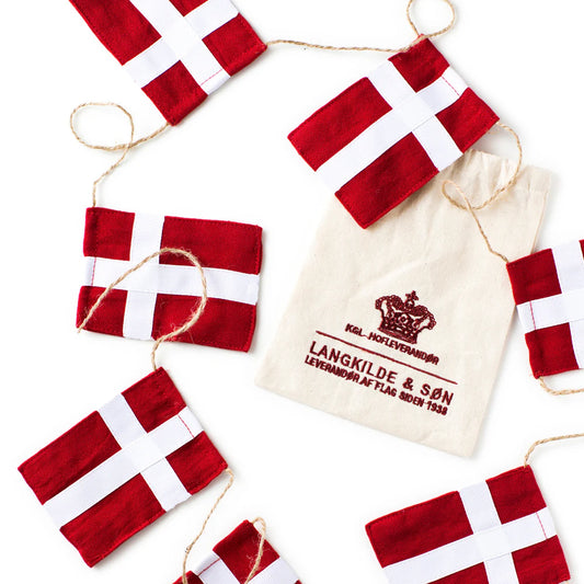 Langkilde & Søn stor flagranke med 10 Dannebrogsflag 320 cm