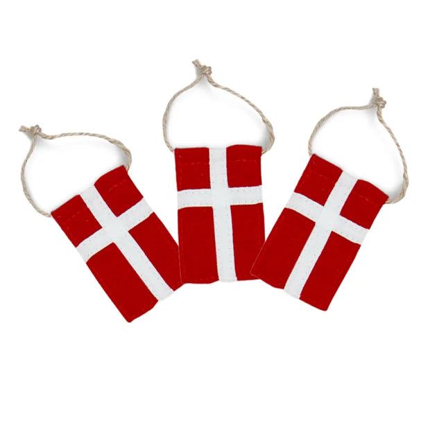 Langkilde & Søn Store Pynteflag, 3 store syede Dannebrogsflag i ægte flagdug