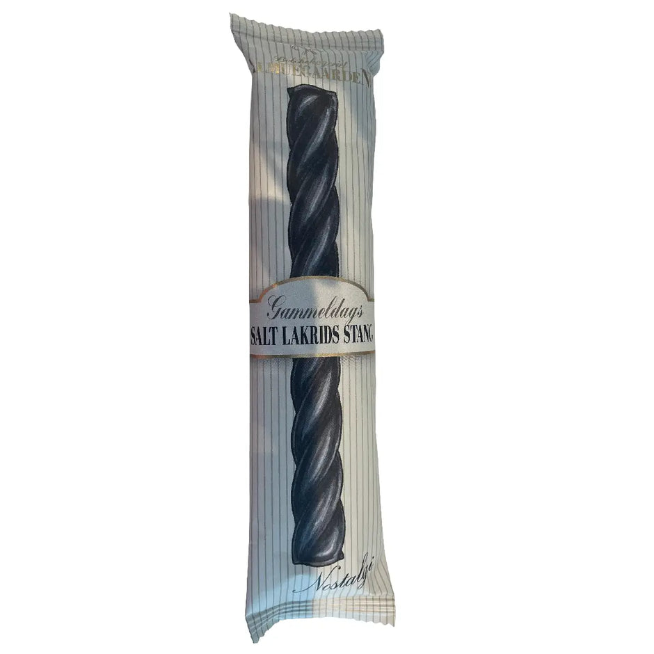 Almuegaarden Gammeldags Salt Lakrids Stang, klassisk sort slikstang med smag af salt lakrids og nostalgisk indpakning, 49 g