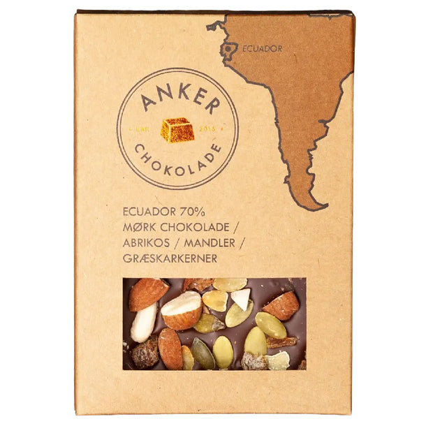 Anker Chokolade 100 g plade Ecuador 70% mørk chokolade toppet med abrikos, mandler og græskarkerner – økologisk chokoladeplade med sprød topping, opbevares køligt ved højst 18 grader