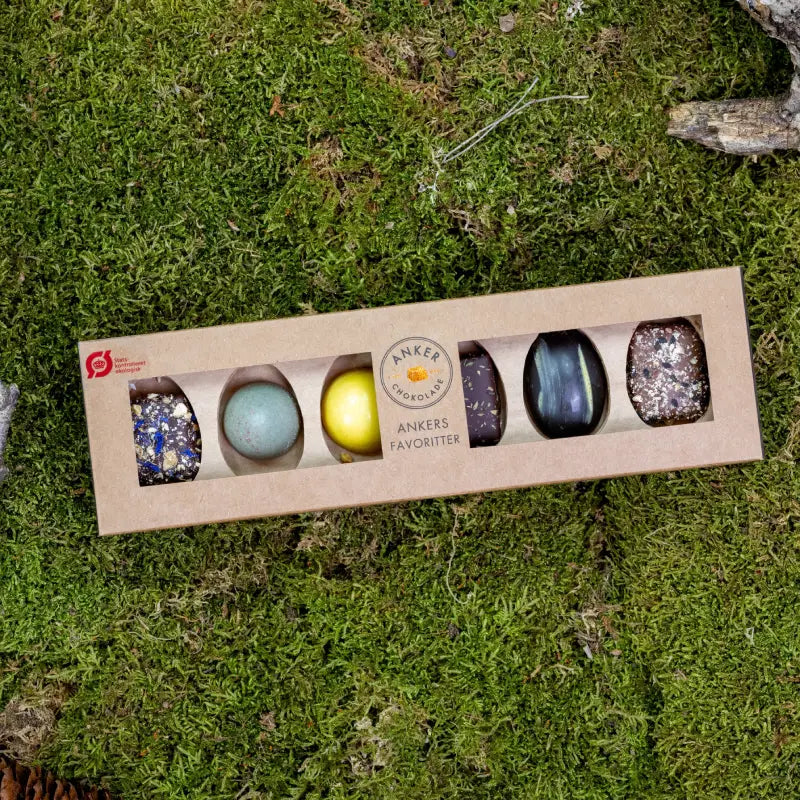 Økologisk gaveæske Ankers Favoritter – 6 fyldte chokolader fra Anker Chokolade