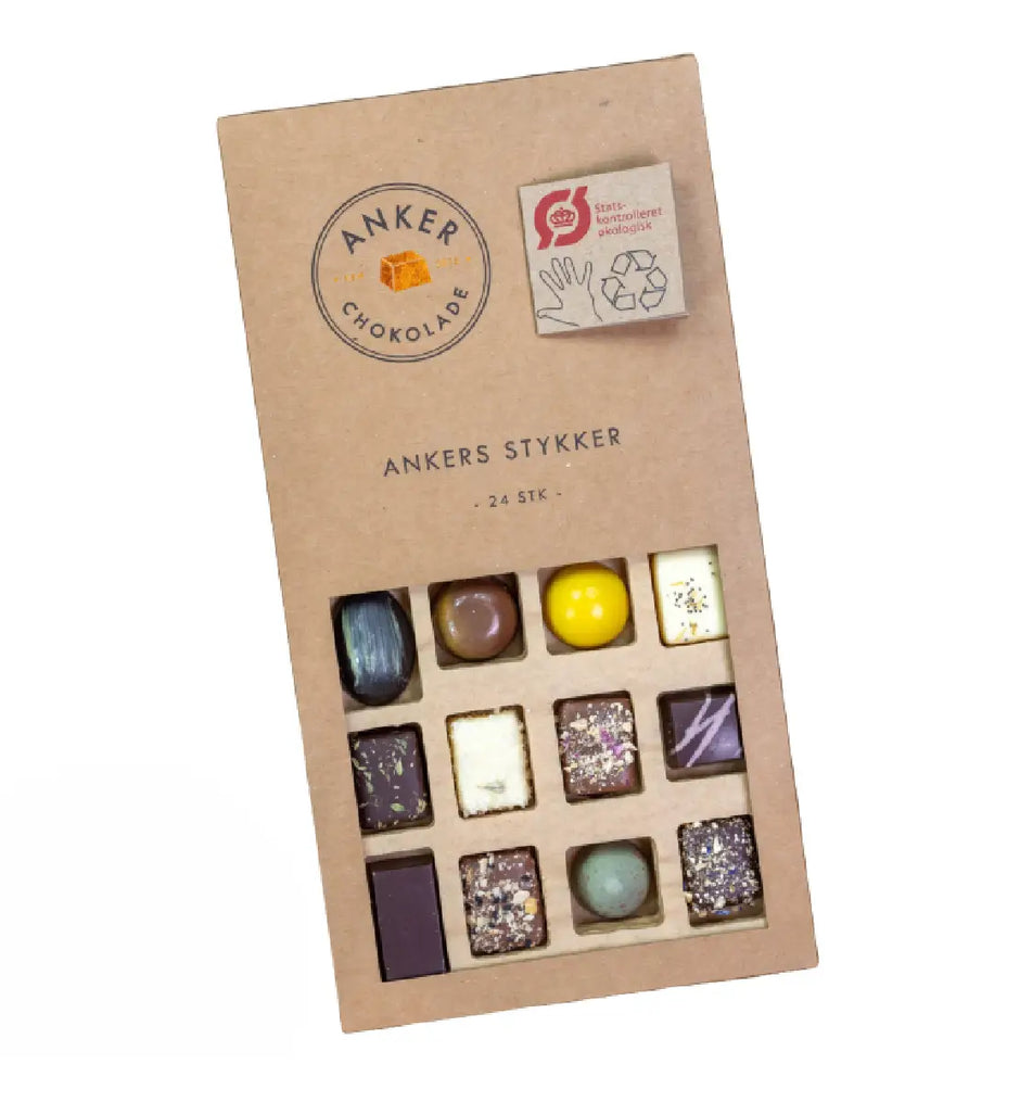 Anker Chokolade Ankers Stykker 250 g – økologisk gaveæske med 24 fyldte chokolader (12 varianter, 2 af hver) med frugt, karamel, nødder, krydderier og mørk, hvid og mælkechokolade