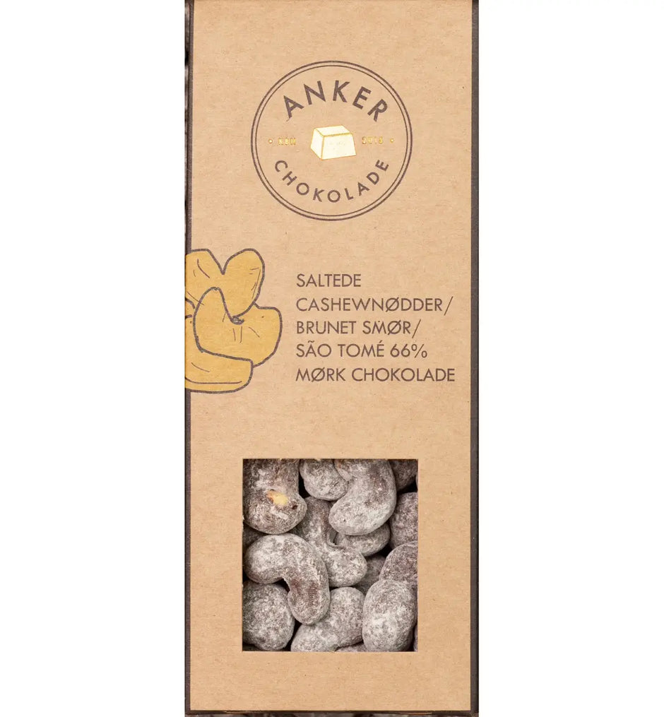 Anker Chokolade økologisk dragée 90 g – cashewnødder dragéeret med São Tomé 66% mørk chokolade, brunet smør og flormelis, sprød nøddekerne med intens kakaosmag, opbevares køligt