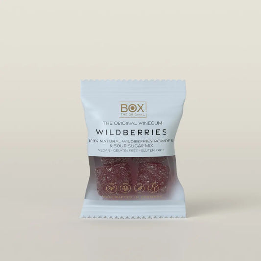 Box The Original Just The Winegum Wild Berries 10 g med vegansk og gelatinefri skovbær-vingummi, sur sukkermix og frysetørret bærpulver