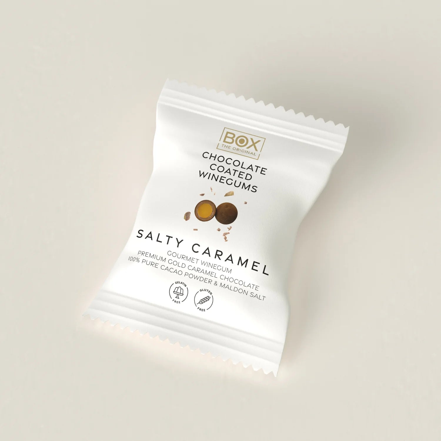Box The Original Salty Caramel 13 g med gelatinefri mango-vingummi, hvid karamelchokolade, kakaopulver og Maldon sea salt