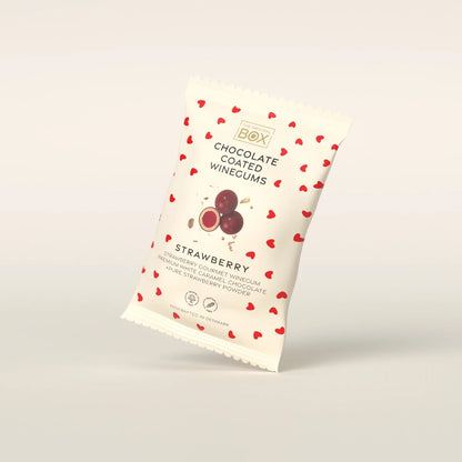 Box The Original Snack Pack Love Edition Strawberry 70 g – gelatinefri jordbærvingummi i hvid karamelchokolade med jordbærpulver