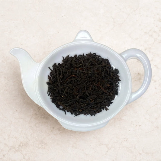 Carstensens Tehandel Kenya GFOP Marinym (100 g) – løs sort te fra Kenya med kraftig smag, masser af krop og frugtig aroma, perfekt som eftermiddagste med eller uden mælk