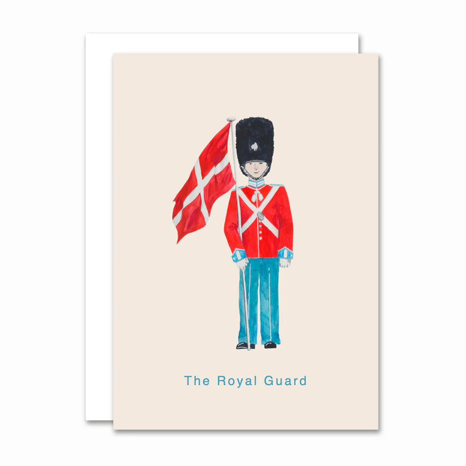 All By Voss lille foldet kort Danish The Royal Guard (A7) med kuvert – originalt akvarelmotiv af Annemette Voss Fridthjof med Den Kongelige Livgarde i Danish-serien, trykt på postkortkarton, 74 x 105 mm sammenfoldet