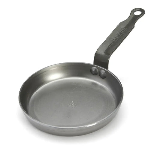 de Buyer Mineral B blinispande i kulstofstål Ø14 cm med bivoksfinish, fast håndtag og induktionsbund til blinis, små pandekager og høj varme