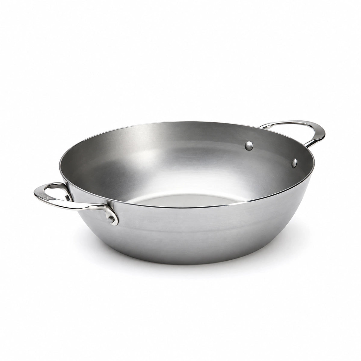 de Buyer Mineral B sauterpande i kulstofstål med 2 håndtag og diameter på 32 cm.