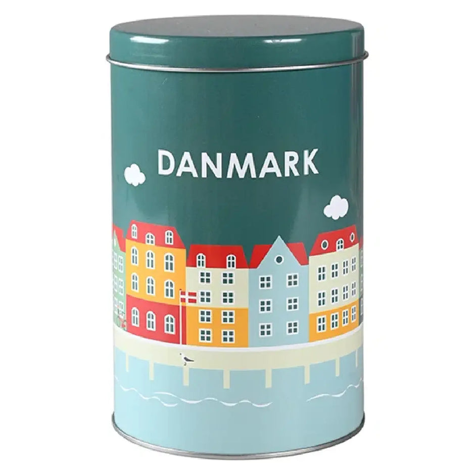 Det Gamle Apotek grøn kagedåse i metal med farverigt Danmarksmotiv.