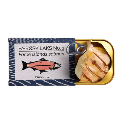 Åben dåse Fangst Færøsk laks No. 1 110 g – flashgrillet laks fra Færøerne i koldpresset rapsolie, fyldig og saftig nordisk tapas på dåse til brød, salat og enkle serveringer
