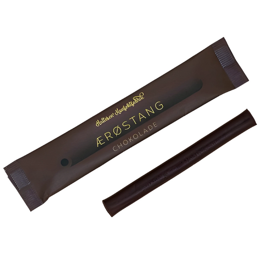 Hattesens Konfektfabrik Ærøstang: Chokolade 25 g – glutenfri og vegansk lakridskonfektstang lavet af naturlige råvarer med kakao og Friis Holm chokolade (70%), dansk lakridshåndværk fra Ærø
