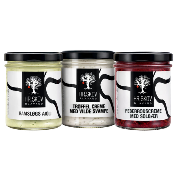 Hr. Skov Tapas Kit i sort gaveæske med 3 glas – ramsløgs aioli, trøffelcreme med vilde svampe og peberrodscreme med solbær, perfekt til tapasbord, ost, charcuteri og brød