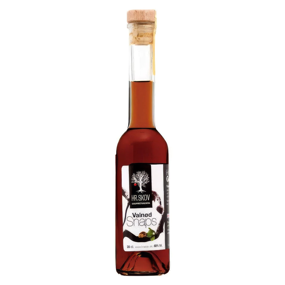 Flaske med Hr. Skov Valnød snaps – fyldig snaps med valnød, 20 cl og 38% alkohol, velegnet til ostebord, charcuteri og klassisk frokostbord
