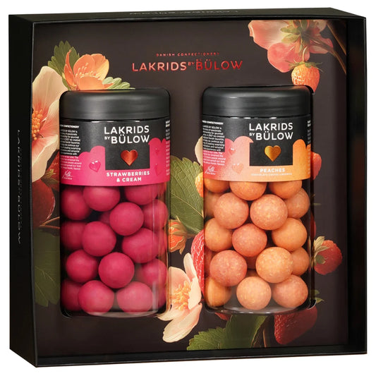 Lakrids by Bülow Black Box Love 540 g – elegant gaveæske med gourmetlakrids overtrukket med hvid chokolade, smagsvarianter Strawberries & Cream og Peaches
