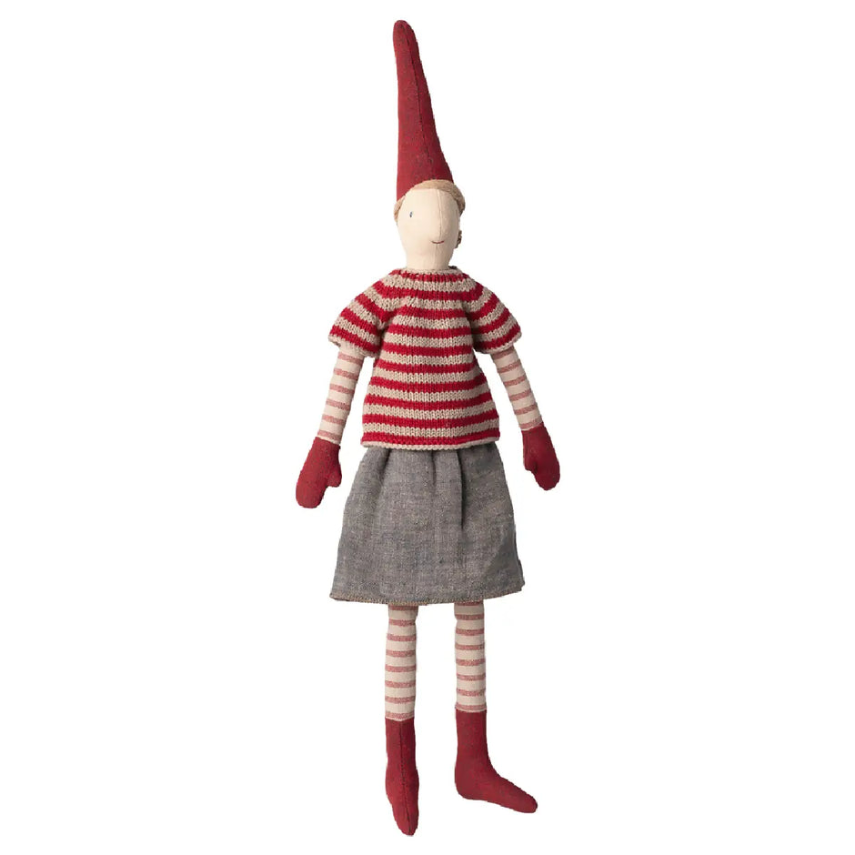 Maileg Pixy Size 3 Girl Skirt and Knitted Sweater, nissepige med nederdel og strikket sweater, dekorativ julenisse i klassisk Maileg-stil