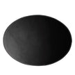 Ørskov Copenhagen oval dækkeserviet i sort genbrugslæder med hvid kontrastsyning, 34 × 47 cm