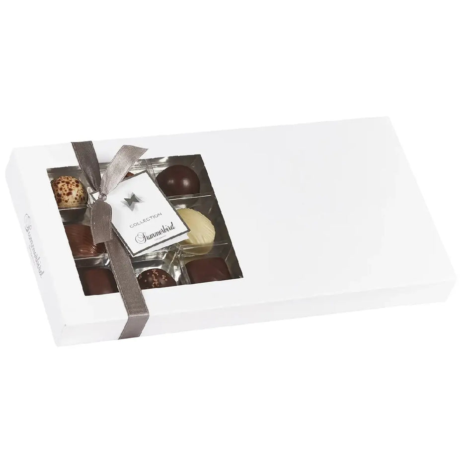 Summerbird Collection 18 200 g – økologisk gaveæske med 18 fyldte chokolader i ni varianter med marcipan, karamel, syltet appelsin, hindbær, lakrids, blodappelsin og et strejf af pebermynte
