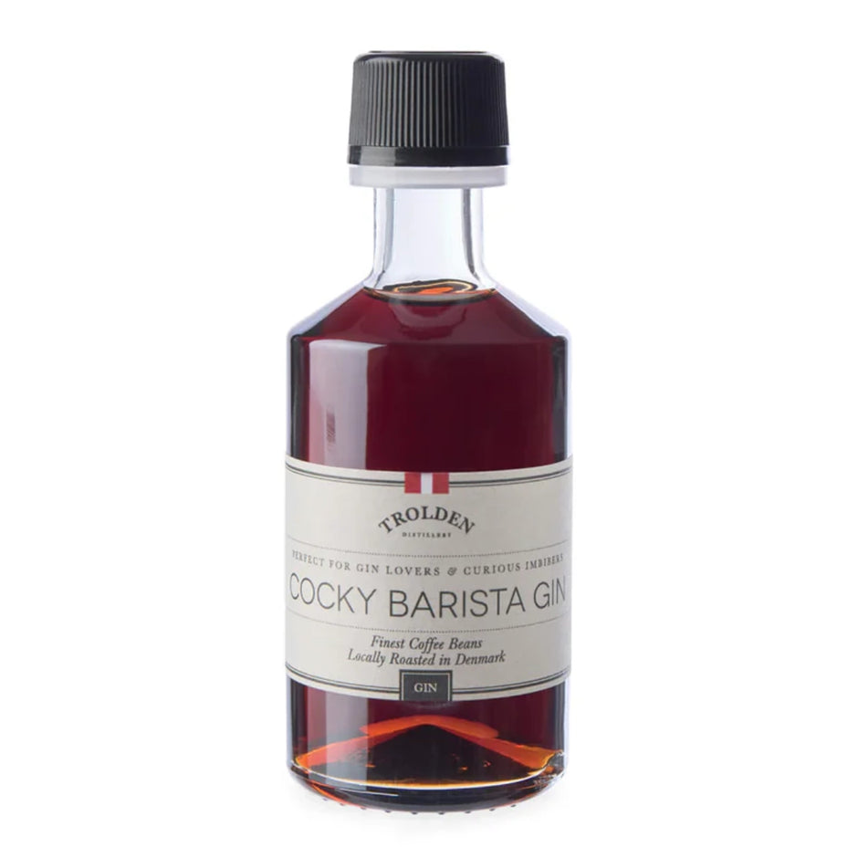 Trolden COCKY BARISTA Infused Gin 5 cl – mini-flaske dansk infused gin baseret på Copperpot Gin med brasilianske kaffebønner ristet i Kolding, mild kaffenote og gin-friskhed