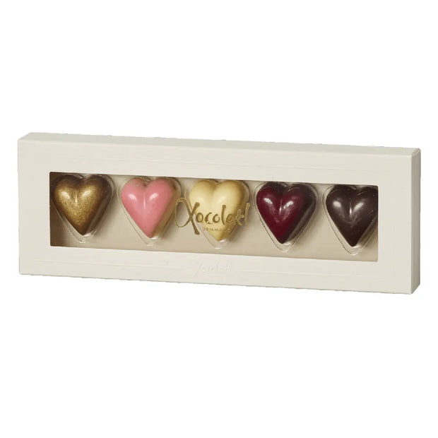 Xocolatl Hearts 5 gaveæske med 5 fyldte chokoladehjerter med saltkaramel, nougat, solbær og passion kokos, 50 g