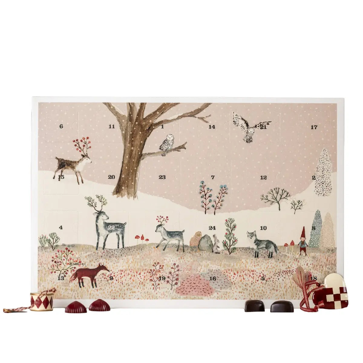Xocolatl Maileg Calendar julekalender med chokolade og Mailegs finurlige juleunivers, gaveklar kalender med søde overraskelser og decemberhygge, ca. 320 g